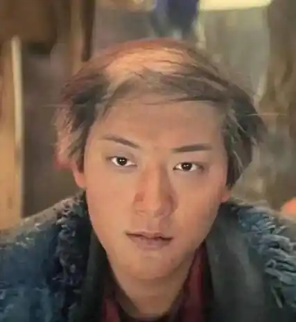 原创考古男明星以前的丑照谁还没年轻过哥以前也是非主流