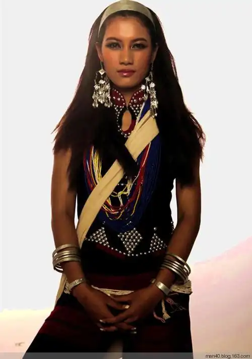 点下图,看详细看多图听各民族的经典歌曲约40万人,"中国的黑人",跨国