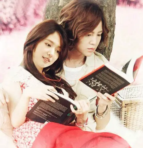 张根硕朴信惠婚纱照 两人因合作原来是美男啊传绯闻(2)