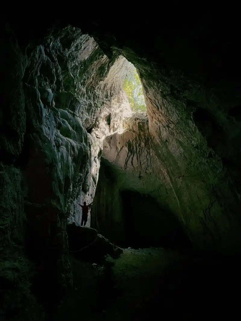 猫耳洞攻略.地址:在巢湖银屏山附近.用高德地图导航巢湖藏佛寺 - 抖音