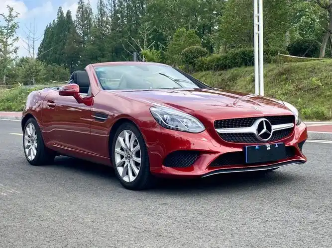 奔驰slc硬顶敞篷跑车