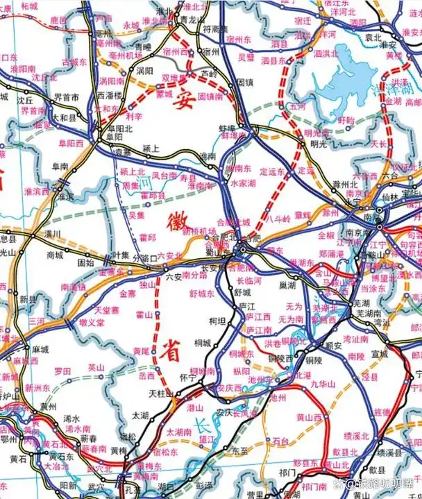 高铁(包括部分快速铁路)运营里程在2400公里左右,规划到 2025年,安徽