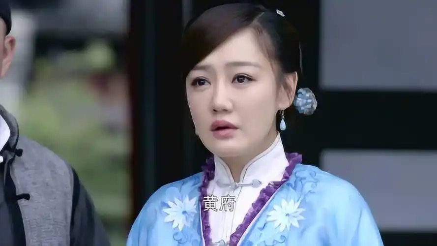 天涯女人心:雅卿正要去黄家,不料对方送来棺材,雅卿看见直接晕过去!