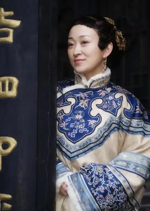 女友曝光,默默陪伴10年不作妖,感情很好|张国立|王刚|邓婕_网易订阅