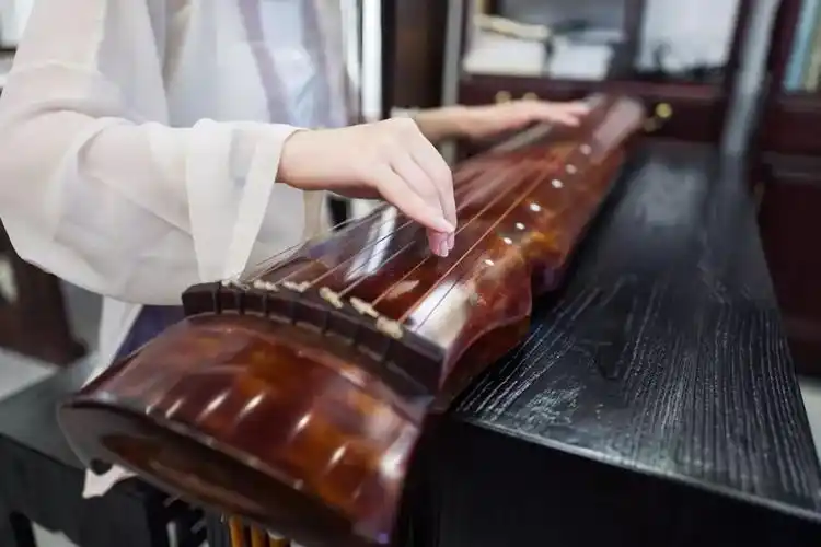 《醉了千古爱》等 古风小哥哥,小姐姐们还会在现场表演古筝和古琴 !!