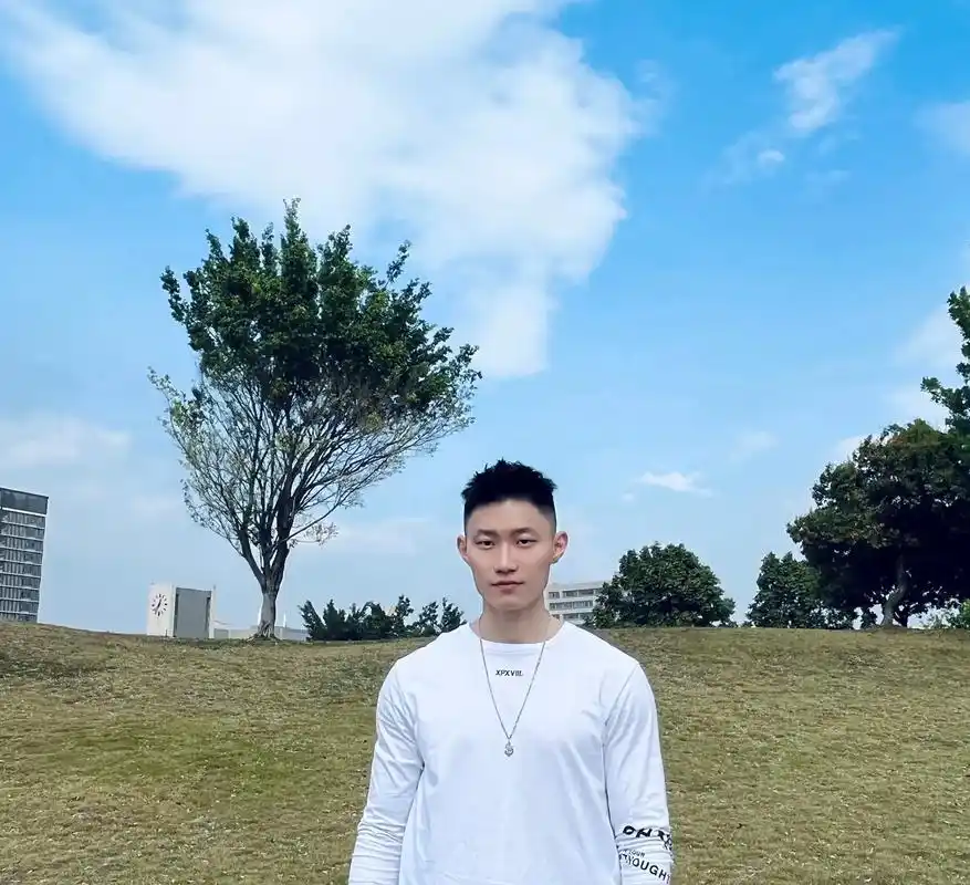 今日状态.#阳光开朗大男孩 #体育生 #阳光男孩 #已经开始 - 抖音