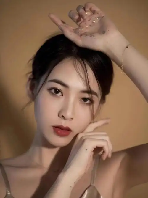 要多好看才算漂亮自信的女孩最美