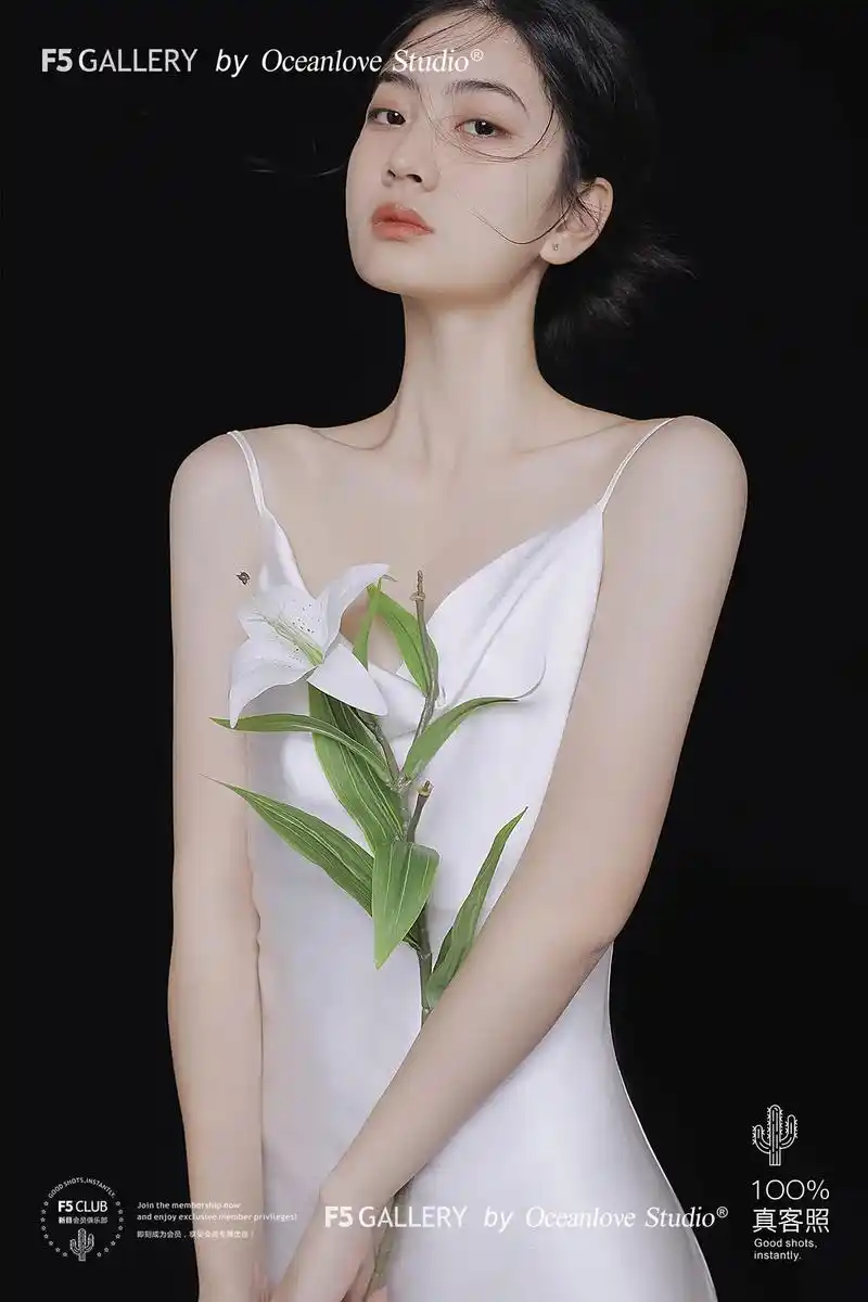 纯欲天花板99//女士写真 少女和百合 - 抖音