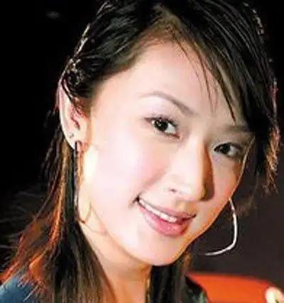 很多,可见在结婚之后网友是认为王志文非常温顺,和之前已经是不一样了