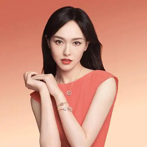 唐嫣同施华洛世奇connexus心相莲花造型项链礼物项链