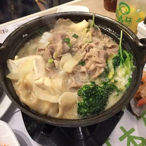 安格斯肥牛帆立贝杂菜汤锅