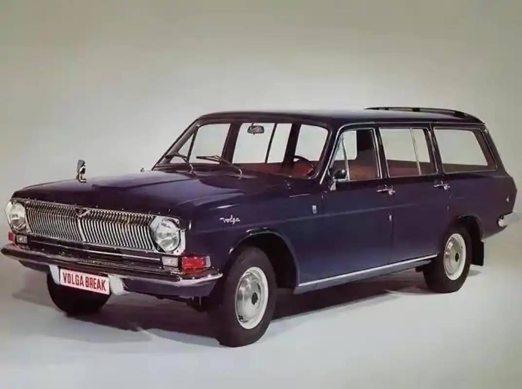 苏联伏尔加gaz21型轿车 上个世纪50--60年代,在我国是进口数量很多的