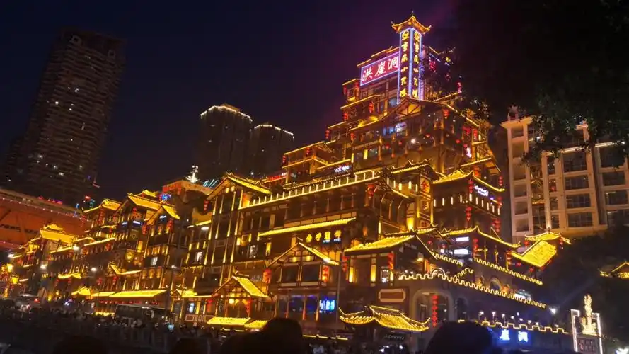 曲江新鸥鹏媒体行-重庆洪崖洞