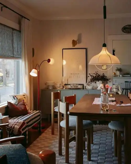 家居装修#    家装美式风味93  家的温度来源于那几盏灯,以及厨房