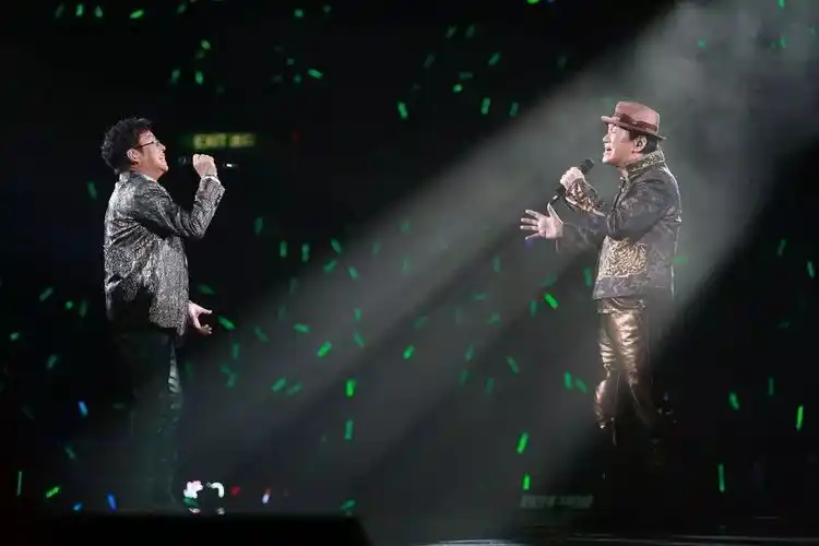 许冠杰谭咏麟江门演唱会