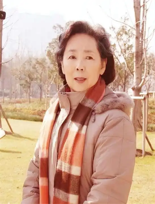《英雄儿女》中王芳扮演者,刘尚娴八旬人生现状如何?