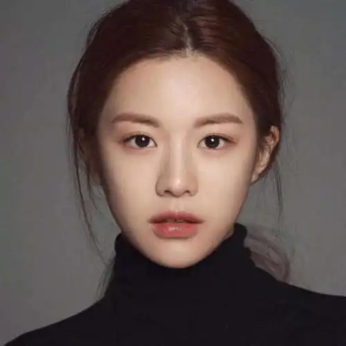 什么脸型才算瓜子脸瓜子脸和锥子脸的区别