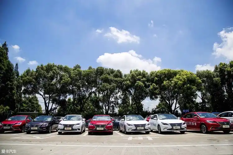 长安三款轿车沪杭游记