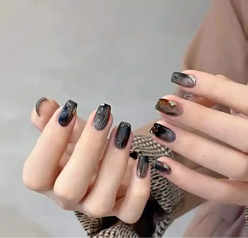 秋冬显白美甲|超a感灰色调7815.狠特别的灰色晕染!