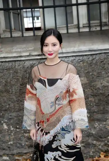 熊乃瑾相关图片