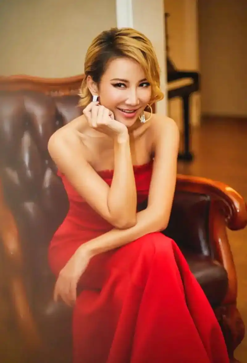 李玟coco香港歌手一代佳人.#妩媚性感 #美出高级感 #肤 - 抖音