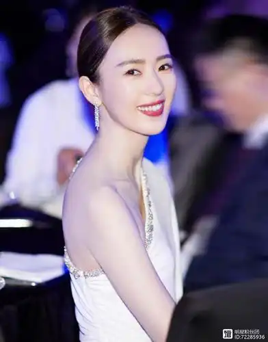 长相酷似章子怡三十而已女演员童谣守得云开见月明