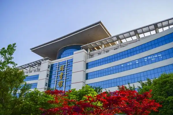 我校举办第一届"城建之春"摄影大赛-河南城建学院文明网