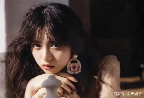 98年的斋藤飞鸟美得那么清新,网友:气质仙女可盐可甜!