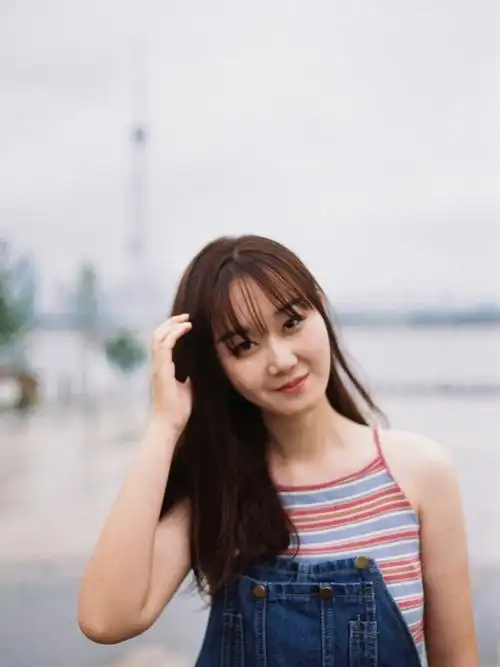 微胖女生拍照日常