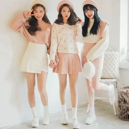 初春同色系闺蜜装,这样穿逛街才抢镜-趣美搭