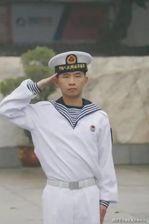 四川男神学霸服役海军陆战队退伍后仍是专业第一如今保送985深造