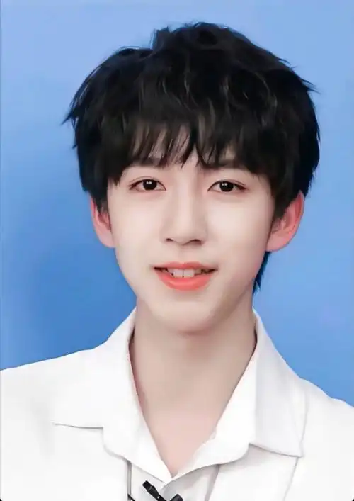 严浩翔2004 0816刘耀文2005 0923