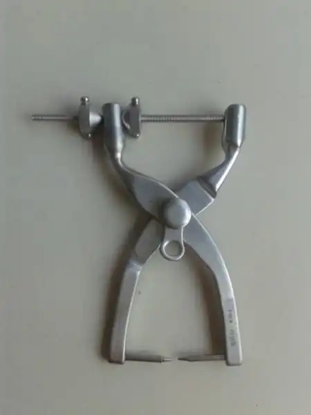 供应颅骨牵引弓(2型)