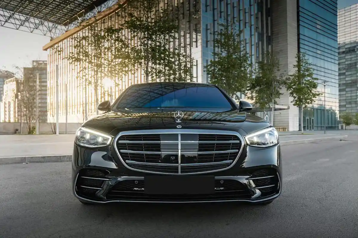 梅赛德斯–奔驰s500 4matic