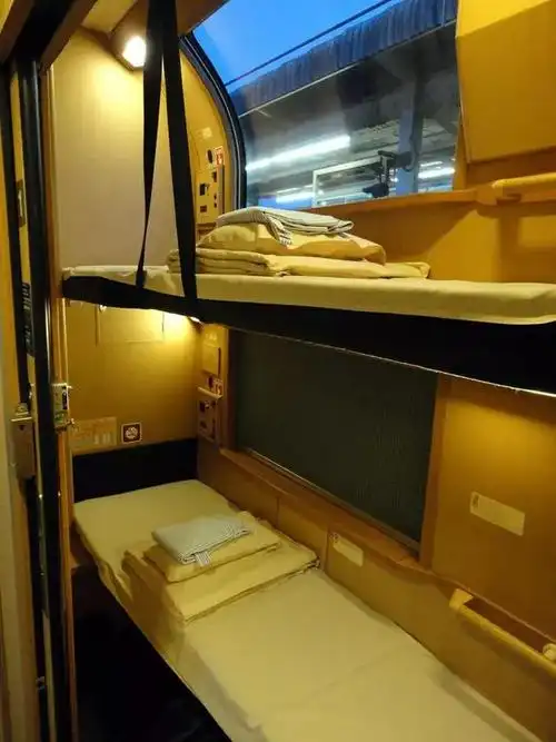 看完日本火车的卧铺网友惊呼太棒了想睡