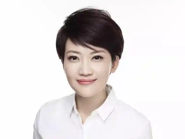 美声图书馆|二年级下册《充气雨衣》朗读者:王端端