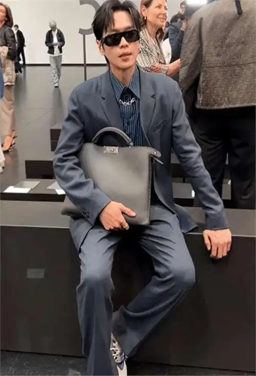 今年的米兰时装周,国民男神齐上阵,但娘炮文化盛行