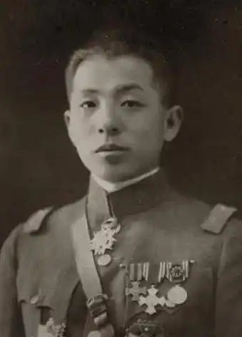 而她的第一个猎物,就是兼备勇武和温柔的少帅张学良.