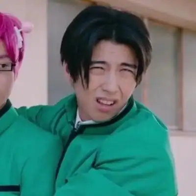 真人一左一右搞笑基友头像 基友一对两张逗比头像