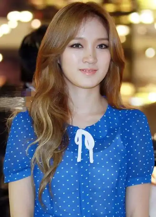 新生代女艺人孟佳 个人美照收藏版