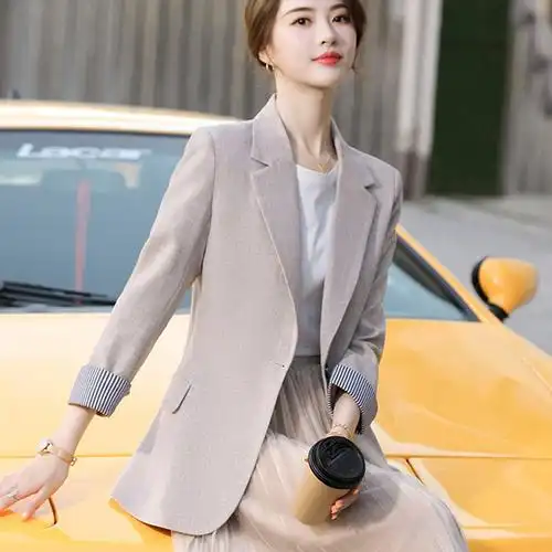 米色chic外套小西装外套女士2022新款春秋季韩版收腰黑色女款西服