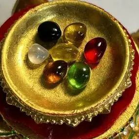 古董文玩收藏七彩舍利子 一套七颗 供舍利塔嘎乌 尺寸4-5m