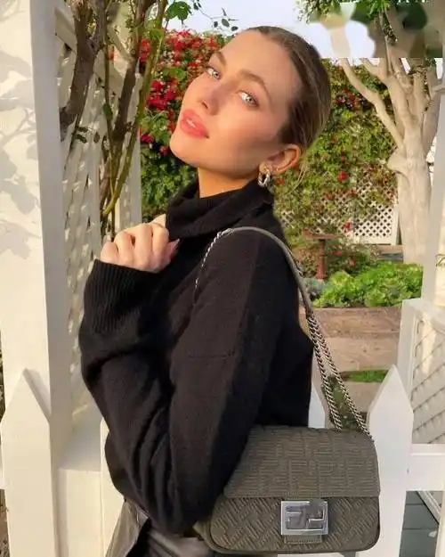 19岁混血正妹黎巴嫩法国性感女神ameliezilber