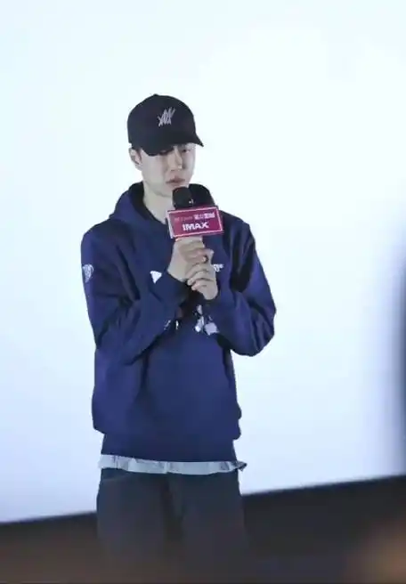 王一博##青年演员王一博