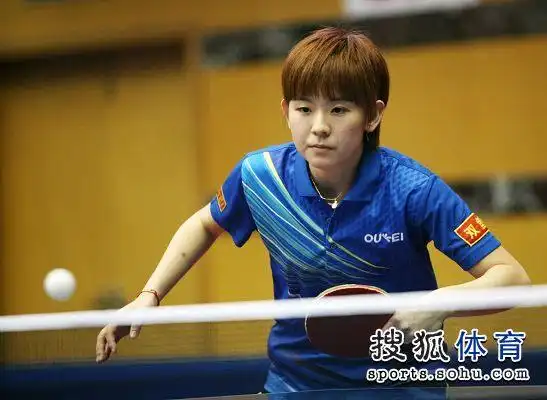 图文乒乓球全锦赛混双比赛广东小将徐洁