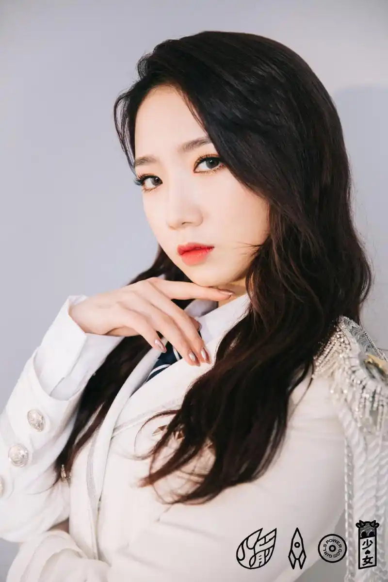 乐女子演唱组合,由 a target="_blank" href="/item/孟美岐/19887545"