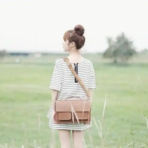 女头背影丸子头小清新文艺