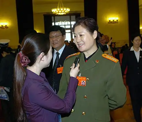 图黄晓娟老公是谁王奉友个人家庭背景曝光