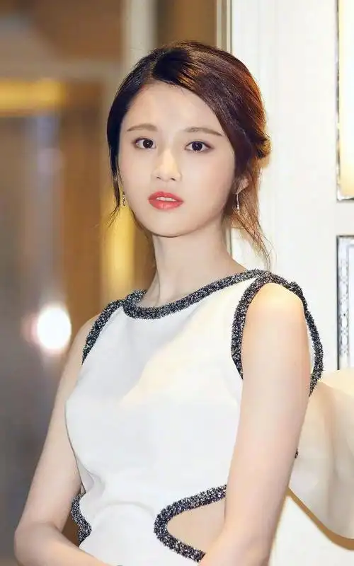 张慧雯高清写真集丨精选壁纸丨无水印版