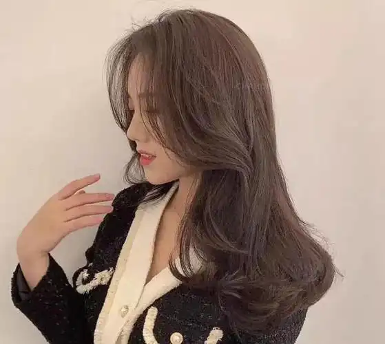 夏天女生留什么发型最好看照着剪美翻了